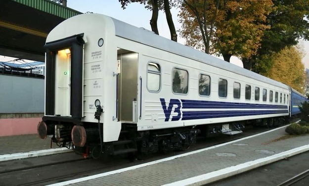Укрзалізниця відкрила в онлайні продаж квитків на потяги Інтерсіті+ та ще 9 потягів.