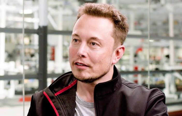 Генеральный директор Tesla Илон Маск получил первую из 12 возможных премий в виде акций Tesla из огромного компенсационного плана, который он подписал в 2018 году.