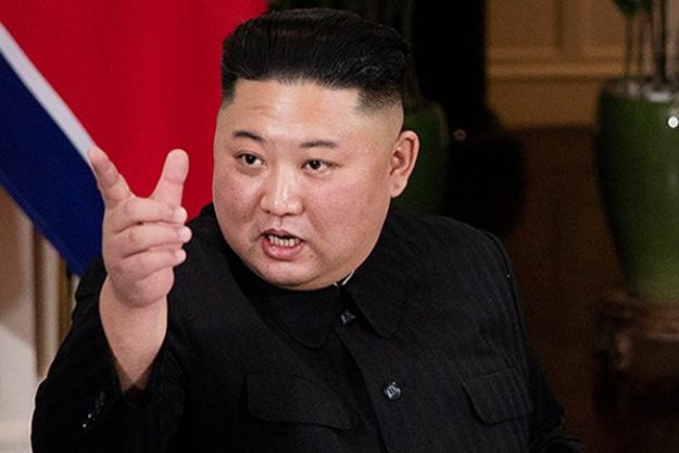 Лідер КНДР Кім Чен Ин вимагає великих коштів від представників північнокорейської еліти для боротьби з економічними загрозами, що виникли через коронавірус і санкції.