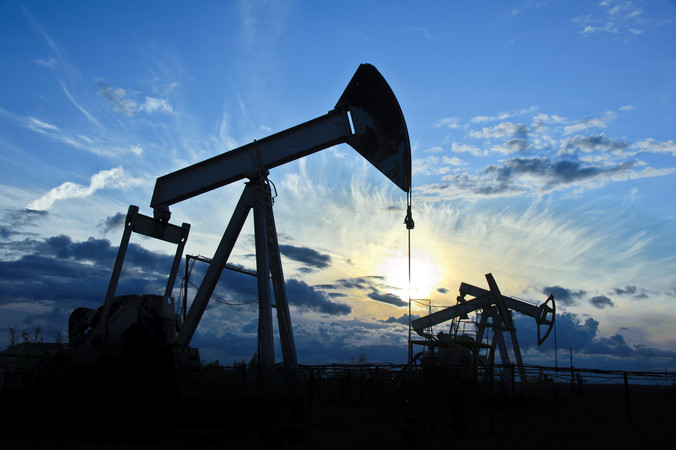 Ціни на нафту недавно впали нижче позначки $35 за барель через загострення відносин Китаю і США.