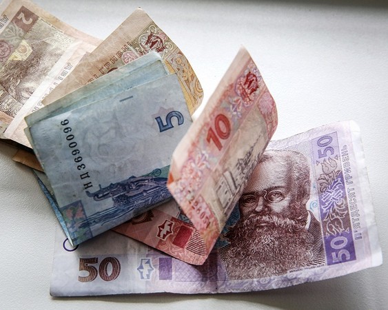 Национальный банк Украины  установил на 3 июня 2020 официальный курс гривны на уровне  26,7955 грн/$.