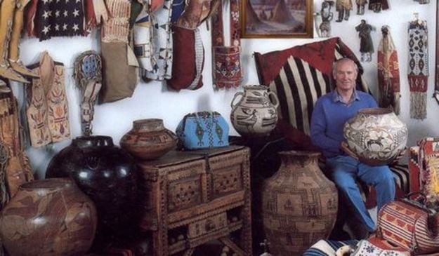 89-летний американец Форест Фенн, который коллекционирует произведения искусств, более 10 лет назад спрятал в Скалистых горах клад стоимостью $1 миллион.