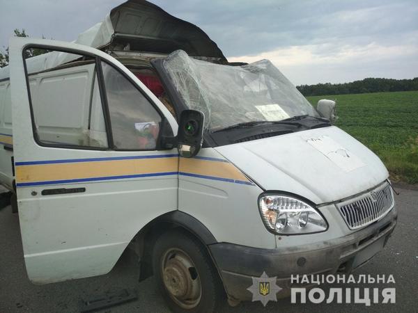 7 июля в Полтавской области неизвестные напали на автомобиль Укрпошты и украли более 2,5 млн грн.
