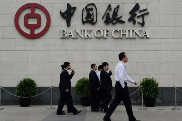 Китайські державні банки оновлюють плани екстрених заходів на випадок можливих санкцій США щодо кредиторів, які обслуговують чиновників, які беруть участь у реалізації нового закону про державну безпеку в Гонконзі.
