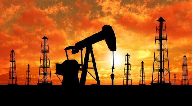 Глобальні поставки нафти в червні знизилися на 2,4 млн барелів на добу в порівнянні з травнем, до 86,9 млн барелів.