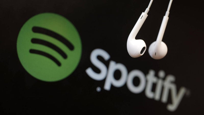 Популярний стримінговий музичний сервіс Spotify почав працювати в Україні і ще в 12 країнах Європи.