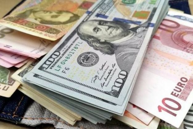 Національний банк України встановив на 16 липня 2020 року офіційний курс гривні на рівні 27,119 грн/$.