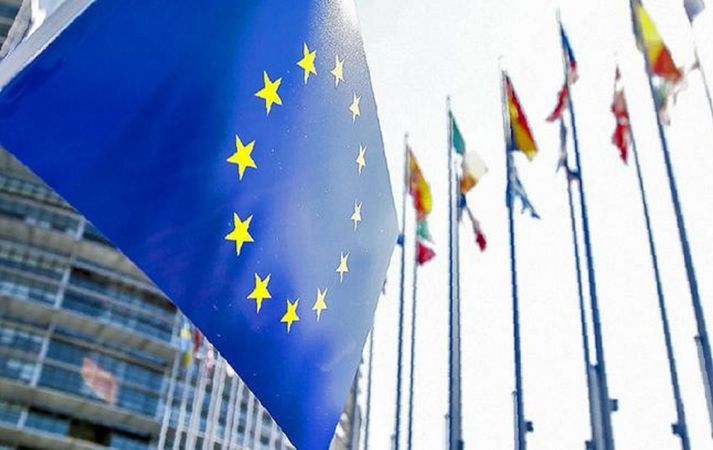 Європарламент проголосував за резолюцію, у якій виражена критична позиція щодо домовленості Європейської Ради про семирічний бюджет ЄС.