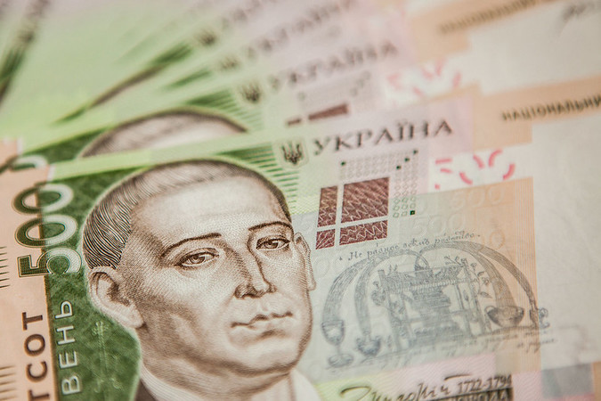 Національний банк України встановив на 27 липня 2020 офіційний курс гривні на рівні 27,7559 грн/$.