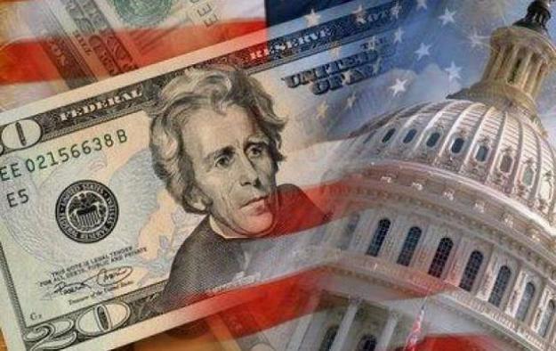 Сенаторы от Республиканской партии в понедельник, 27 июля, намерены представить проект нового пакета мер для стимулирования американской экономики в размере $1 трлн на фоне распространения коронавируса COVID-19.