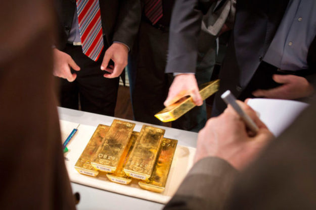 Цена золота обновила исторический максимум, побив рекорд 2011 года.