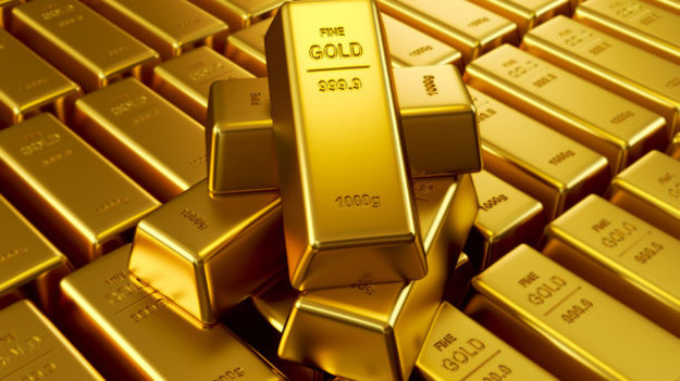 Стоимость золота растет в четверг утром на сохранении повышенного спроса на надежные активы.