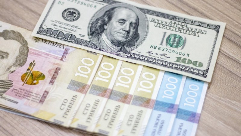 Национальный банк Украины  установил на 20 августа 2020 официальный курс гривны на уровне  27,316 грн/$.