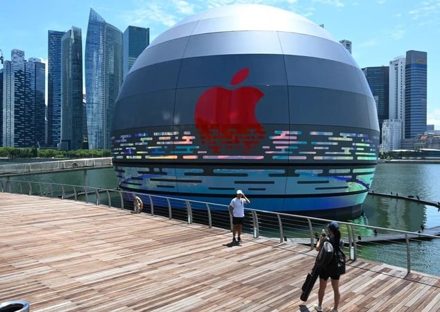 Компанія Apple в Сінгапурі відкриє свій перший магазин, розташований на воді.