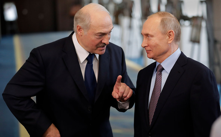 Лукашенко заявил, что договорился с президентом РФ Владимиром Путиным об рефинансировании белорусского долга на $1 миллиард.