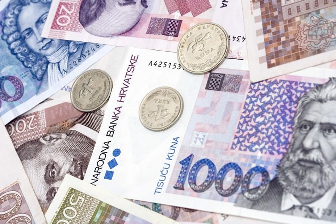 Хорватия присоединится к еврозоне, введя на своей территории единую валюту 1 января 2023 года.