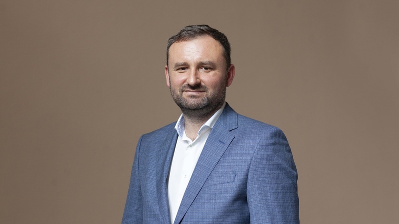 Совет Национального банка Украины во время заседания 4 сентября 2020 назначил заместителем председателя Национального банка Ярослава Матузко.