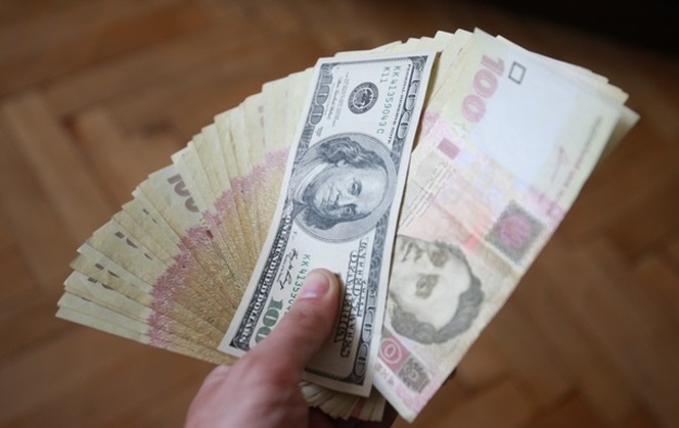 Национальный банк Украины  установил на 24 сентября 2020 официальный курс гривны на уровне  28,1874 грн/$.