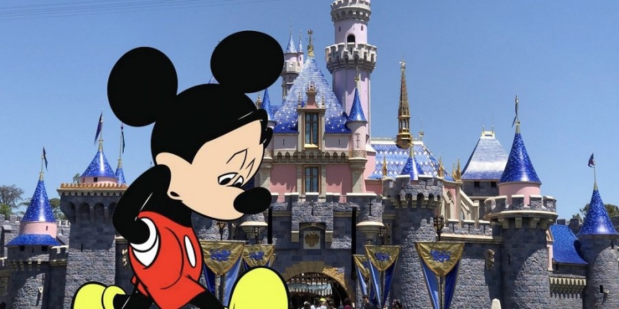 Компания Disney сообщила о решении сократить около 28 тыс. сотрудников парков развлечений в США из кризиса, вызванного пандемией коронавируса.