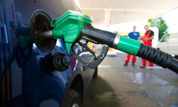 Депутаты предлагают внести изменения в Налоговый кодекс, а именно увеличить ставку акциза на автогаз и уменьшить на бензин.