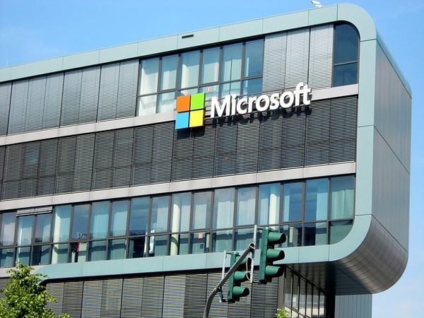 Microsoft інвестує в цифровізацію України