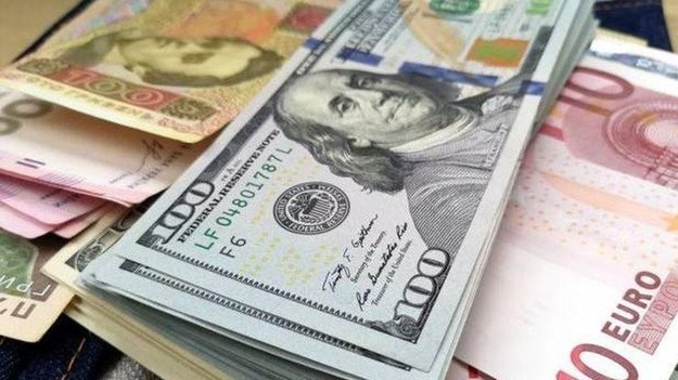 На прошлой неделе, с 28 сентября по 2 октября, Нацбанк продал на межбанковском валютном рынке $451,1 млн.
