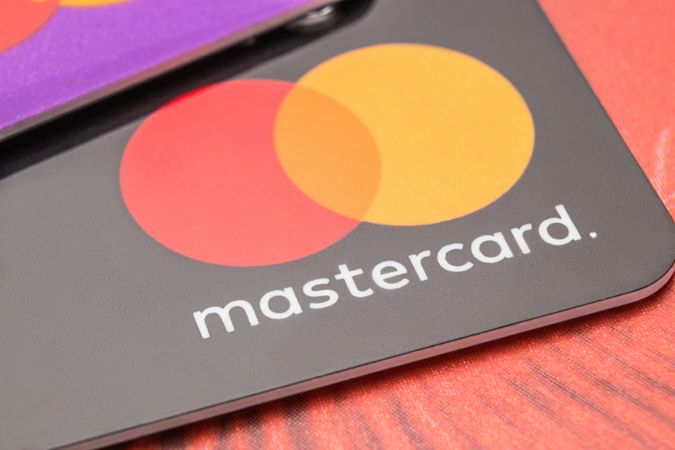 Приватбанк запустив оновлений сервіс миттєвих переказів з карт Mastercard зарубіжних банків у вебверсії і мобільному Приват24.