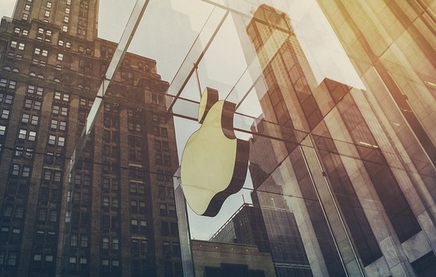 Акции Apple упали из-за провала продаж iPhone в Китае