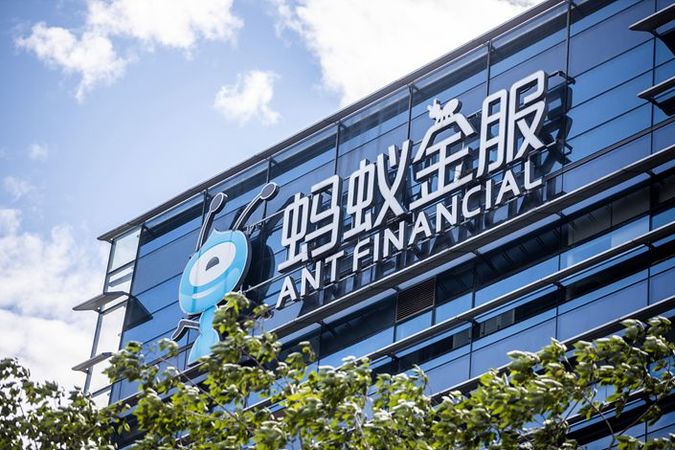 Найяскравіша зірка корпоративного Китаю Ant Group знаходилася всього в декількох кроках від рекордної угоди на $34 млрд на фондовому ринку.