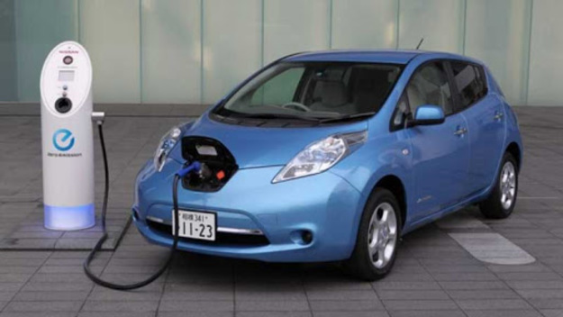 Исследовательская компания IHS Markit прогнозирует, что электромобили составят 80% новых автомобилей, проданных в 2050 году.