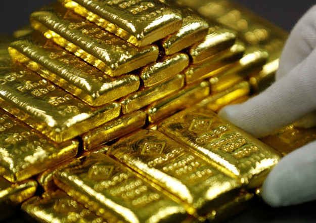 З ранку понеділка ціна лютневого ф'ючерсу на золото на нью-йоркській біржі Comex виросла на $ 15,6 до $ 1898,8 за тройську унцію.