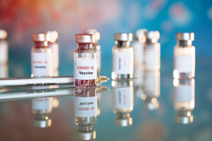 У процес вакцинації проти коронавірусної інфекції активно включилися шахраї всіх мастей.