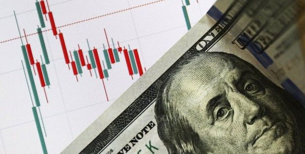 Экономическая ситуация в США улучшилась, побудив аналитиков изменить прогнозы динамики курса доллара.