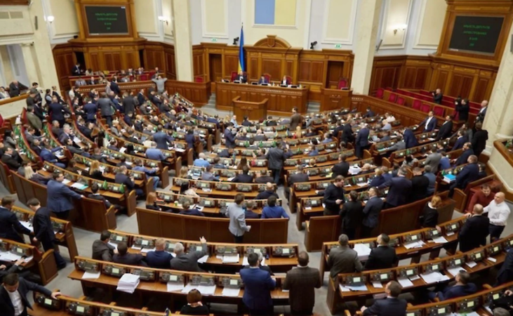 Верховная рада разблокировала подписание закона президента Владимира Зеленского об «инвестиционных нянях».
