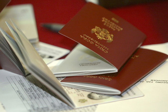 Черногория, Швейцария и Португалия возглавили список стран с наиболее привлекательными программами «золотых паспортов».