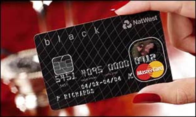 Крупный британский банк полностью перейдет на дебетовые карты Mastercard