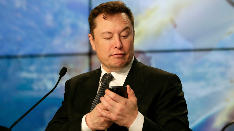 Состояние гендиректора Tesla Илона Маска F снизилось на $13 млрд за день.