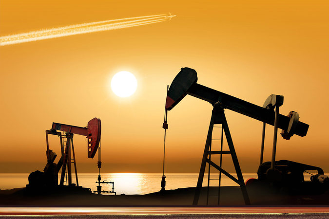 Ціни на нафту зростають у понеділок, ринок на цьому тижні чекає нових рішень країн ОПЕК + щодо рівнів видобутку з квітня 2021 року.