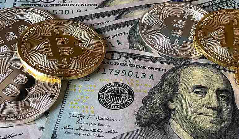 Гендиректор онлайн-сервиса по обмену криптовалют Kraken Джесси Пауэлл в интервью Bloomberg TV предсказал, что биткоин может достичь отметки в $1 млн за 10 лет.