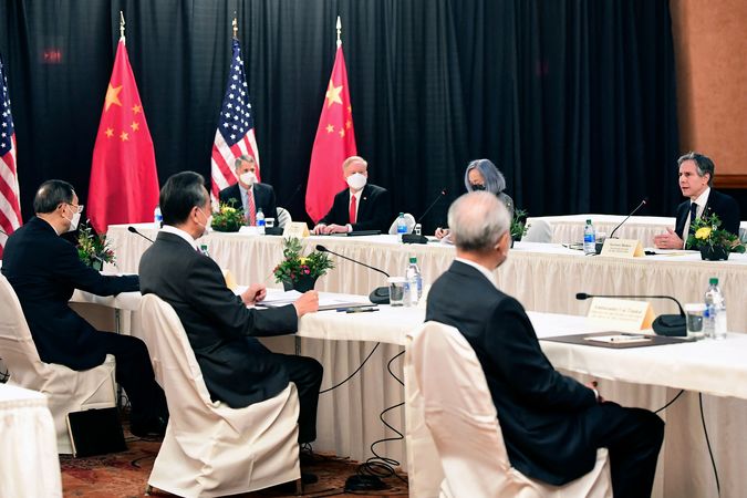 США и Китай не собираются мириться, продолжая поднимать градус напряжения.