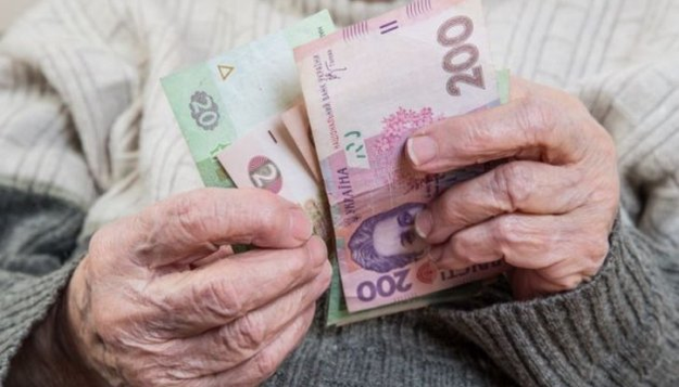 Ежемесячно в Украине обнародовали два показателя средней заработной платы: один определяет Пенсионный фонд, второй — Госстат.