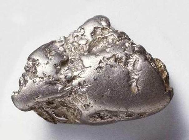 С начала января, один из самых редких драгоценных металлов, иридий вырос в цене на 131%, заметно превысив рост биткоина, который прибавил за это время 85%.