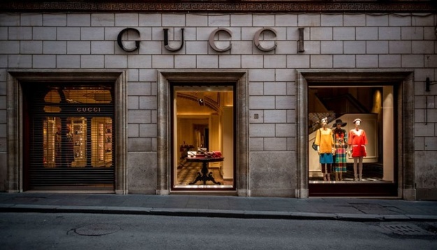 Італійський модний дім Gucci та інші люксові бренди планують випустити власні NFT-токени.