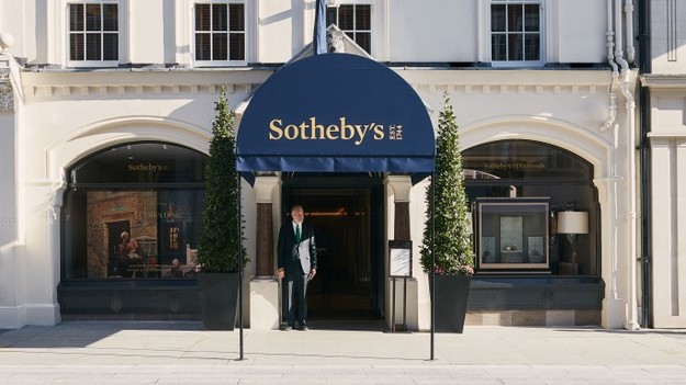 Аукціонний будинок Sotheby’s проведе свої перші торги невзаємозамінними токенами (NFT) на платформі Nifty Gateway.