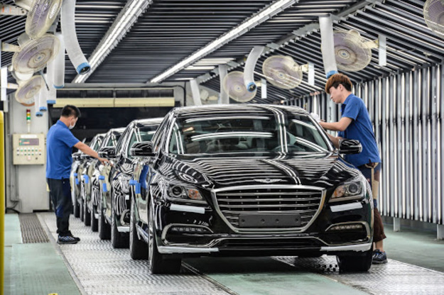 Чистий прибуток найбільшого південнокорейського автовиробника Hyundai Motor Co. склав в січні-березні 1,522 трлн вон ($1,36 млрд) в порівнянні з 552,68 млрд вон за аналогічний період минулого року.