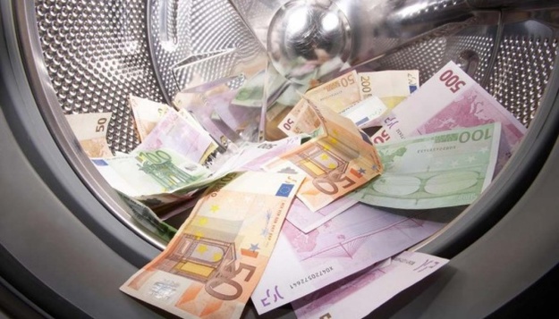 В ЕС планируют запретить расчеты наличными на сумму более 10 тысяч евро