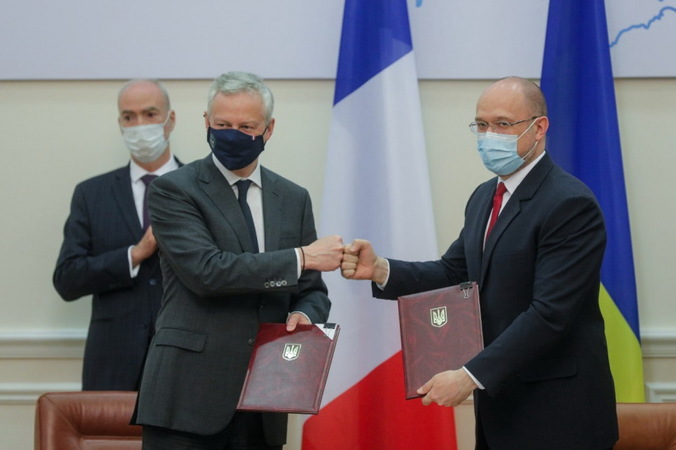 Україна та Франція підписали чотири угоди на понад 1,3 мільярда євро