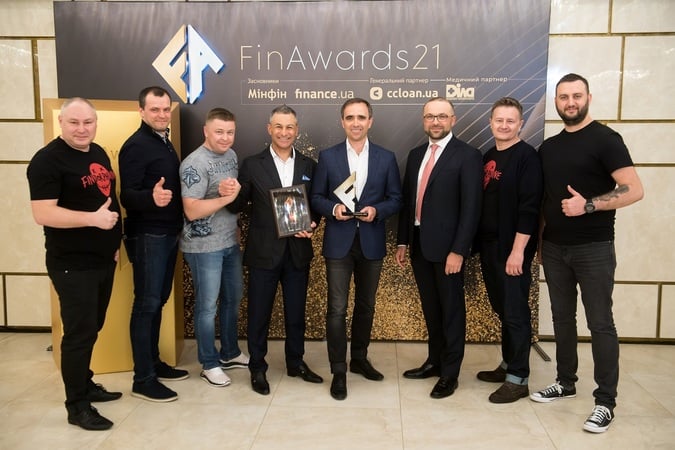 Победителем в номинации «Лучшая дебетовая карта» на FinAwards 2021 стал ПУМБ с картой всеКАРТА.
