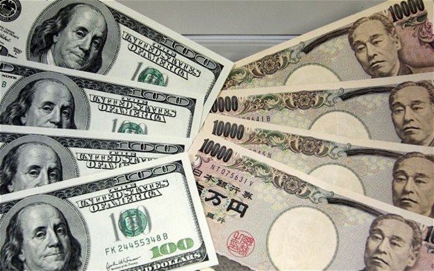 Долар США зміцнюється відносно євро на торгах у понеділок, стабільний в парі з ієною.