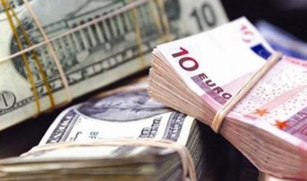 Курс долара і євро сьогодні продовжить лихоманити: чому не все так погано для гривні
